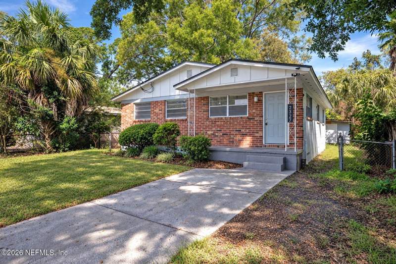 4 bedroom Single Family Residence at 2327 W 10th Street, East Grand Park, Jacksonville — photo 3