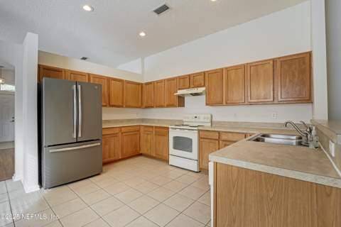 6693 Morse Glen Lane, Jacksonville FL - photo 20 of 34