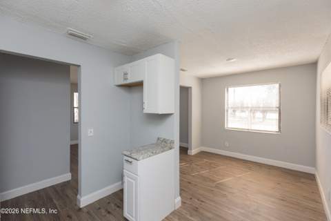 1185 W 20th Street, Jacksonville FL - photo 7 of 37