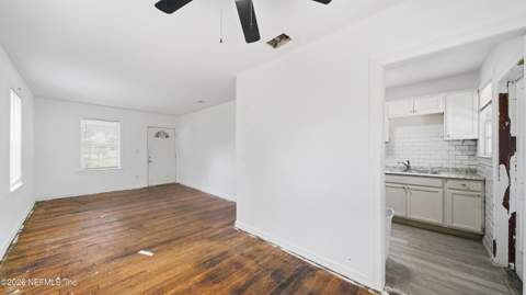 235 E 25th Street, Jacksonville FL - photo 9 of 34