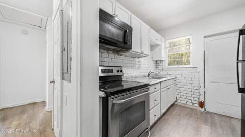 235 E 25th Street, Jacksonville FL - photo 13 of 34