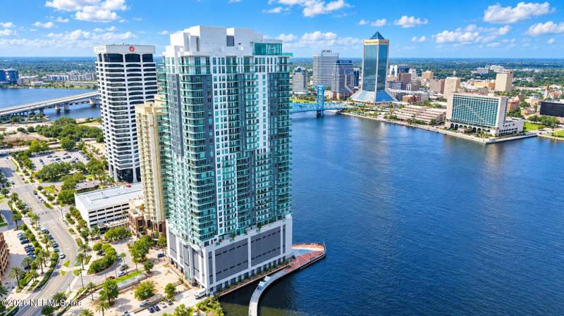 2 bedroom Condominium at 1431 Riverplace Boulevard #2007, The Peninsula At St Johns Center Condos, Jacksonville — photo 3