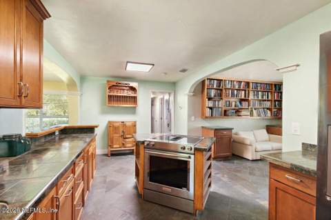 1817 Hyde Park Place, Jacksonville FL - photo 6 of 24