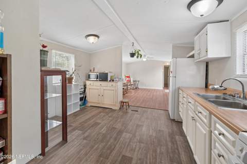 17396 S Ridgewood Drive, Glen St. Mary FL - photo 13 of 27