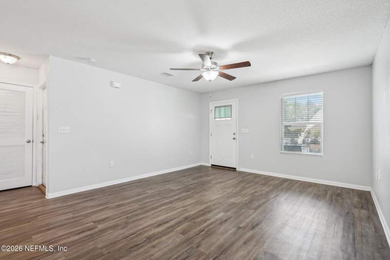3 bedroom Single Family Residence at 12145 Versailles Street, Sans Pareil, Jacksonville — photo 4