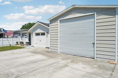 12145 Versailles Street, Jacksonville FL - photo 24 of 27