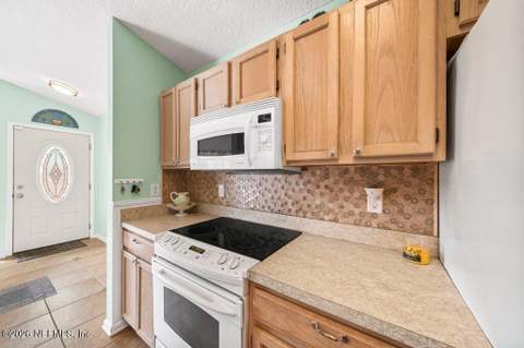3116 Falconer Drive, Jacksonville FL - photo 14 of 32