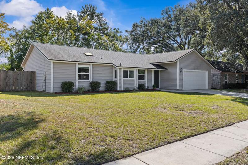 3 bedroom Single Family Residence at 8573 Blackberry Lane, Bishopwood, Jacksonville — photo 4