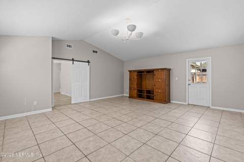 8573 Blackberry Lane, Jacksonville FL - photo 15 of 43