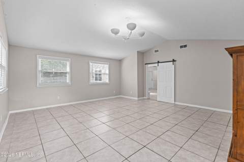 8573 Blackberry Lane, Jacksonville FL - photo 17 of 43
