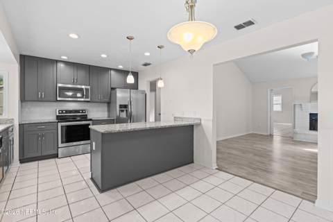 8573 Blackberry Lane, Jacksonville FL - photo 24 of 43