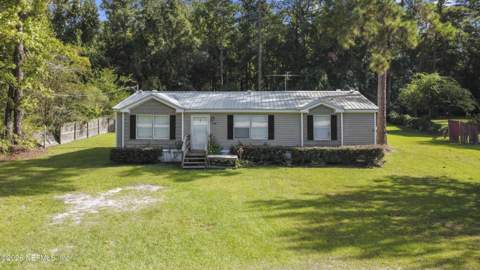 8417 Creekside Drive, Macclenny FL - photo 8 of 38