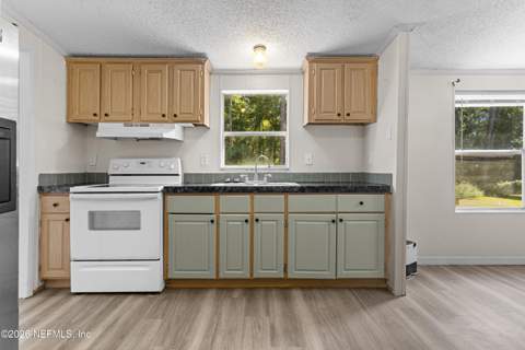 8417 Creekside Drive, Macclenny FL - photo 23 of 38