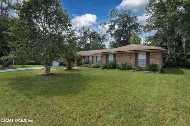 3 bedroom Single Family Residence at 1746 Winfred Drive, Winfred Place, Orange Park — photo 2
