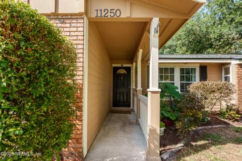 11250 Cloverhill Circle, Jacksonville FL - photo 7 of 29