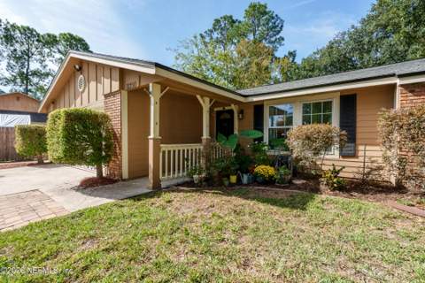 11250 Cloverhill Circle, Jacksonville FL - photo 6 of 29