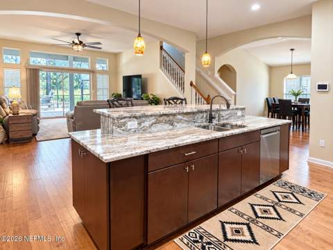 16641 Sand Hill Drive, Jacksonville FL - photo 8 of 15