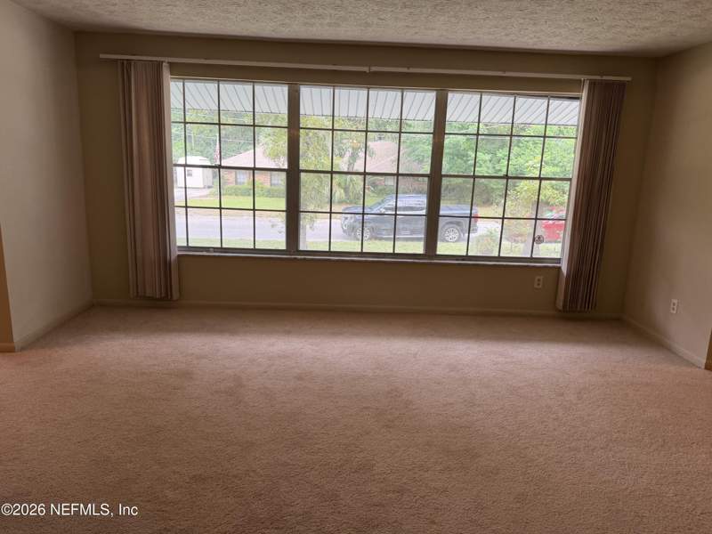 4 bedroom Single Family Residence at 1736 Holly Oaks Ravine Drive, Holly Oaks Forest, Jacksonville — photo 5