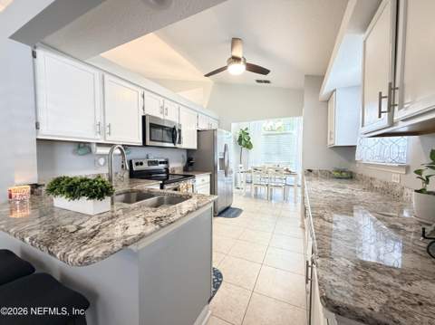 2859 Sutton Estates Circle, Jacksonville FL - photo 8 of 22