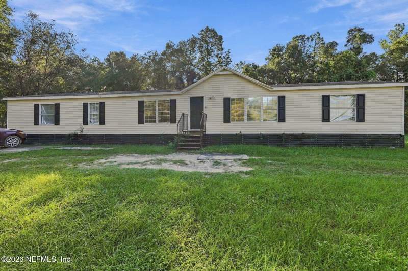 5 bedroom Manufactured Home at 254 7th Avenue, Flamingo Lake Estate, Interlachen — photo 2