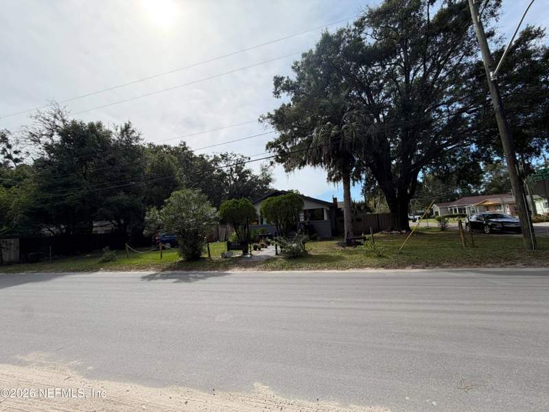 3 bedroom Single Family Residence at 3880 Springrove Street, Springrove Gardens, Jacksonville — photo 3