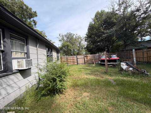 3880 Springrove Street, Jacksonville FL - photo 6 of 11