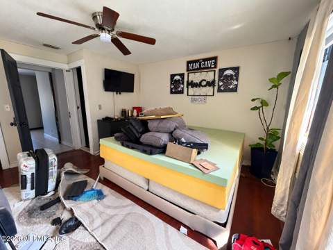 3880 Springrove Street, Jacksonville FL - photo 8 of 11