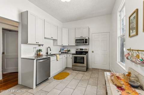 1544 Perry Street, Jacksonville FL - photo 22 of 70