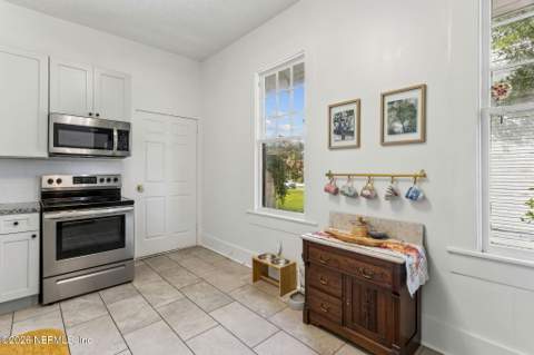 1544 Perry Street, Jacksonville FL - photo 23 of 70