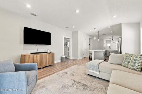 12896 Holsinger Boulevard, Jacksonville FL - photo 9 of 49