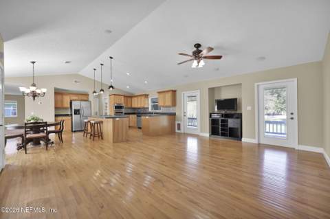 6201 Hyde Park Circle, Jacksonville FL - photo 8 of 74
