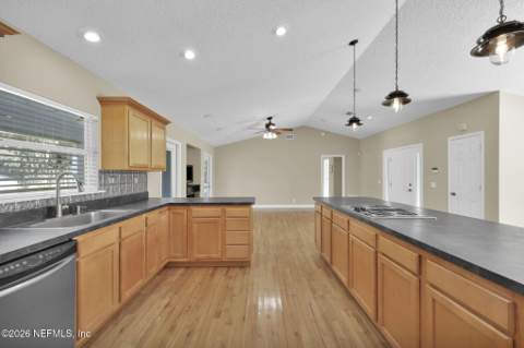 6201 Hyde Park Circle, Jacksonville FL - photo 19 of 74