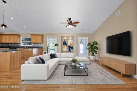 6201 Hyde Park Circle, Jacksonville FL - photo 9 of 74