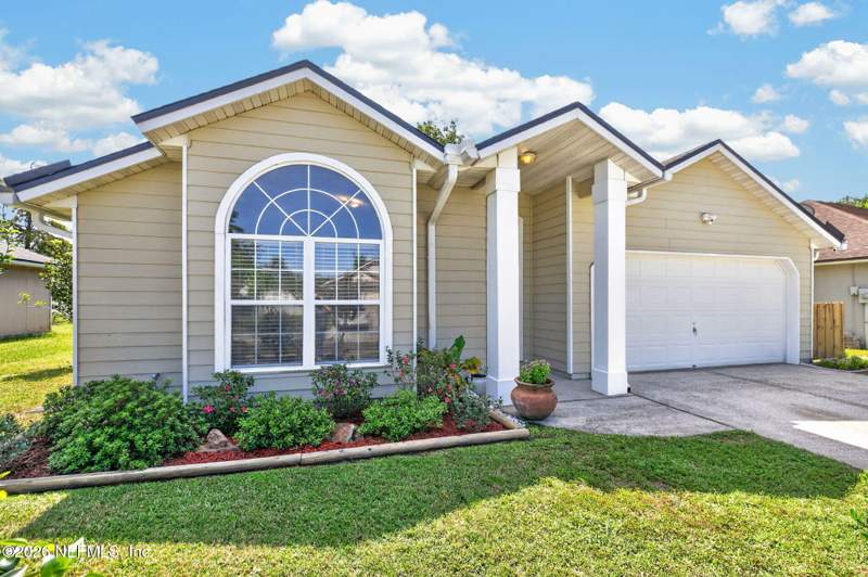 3 bedroom Single Family Residence at 2309 Casablanca Court, Orange Park South, Middleburg — photo 2