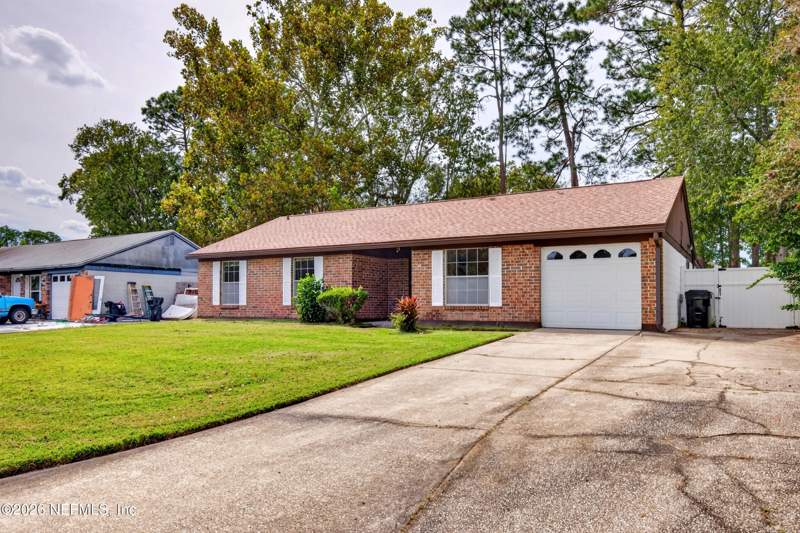 3 bedroom Single Family Residence at 1688 Susan Drive, Greenwood Estates, Middleburg — photo 2