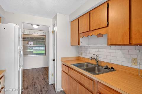 1688 Susan Drive, Middleburg FL - photo 8 of 28