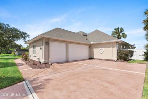 14557 Lagoon Drive, Jacksonville FL - photo 11 of 60