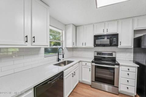 5105 Seaboard Avenue, Jacksonville FL - photo 18 of 35