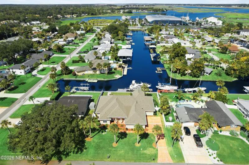 5 bedroom Single Family Residence at 14557 Lagoon Drive, Isle Of Palms, Jacksonville — photo 4