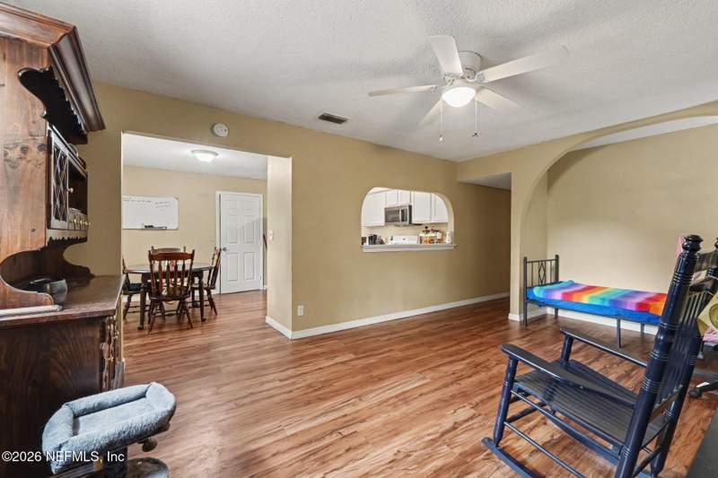 3 bedroom Single Family Residence at 2501 Red Robin Drive, Cedar Hills Estates, Jacksonville — photo 5