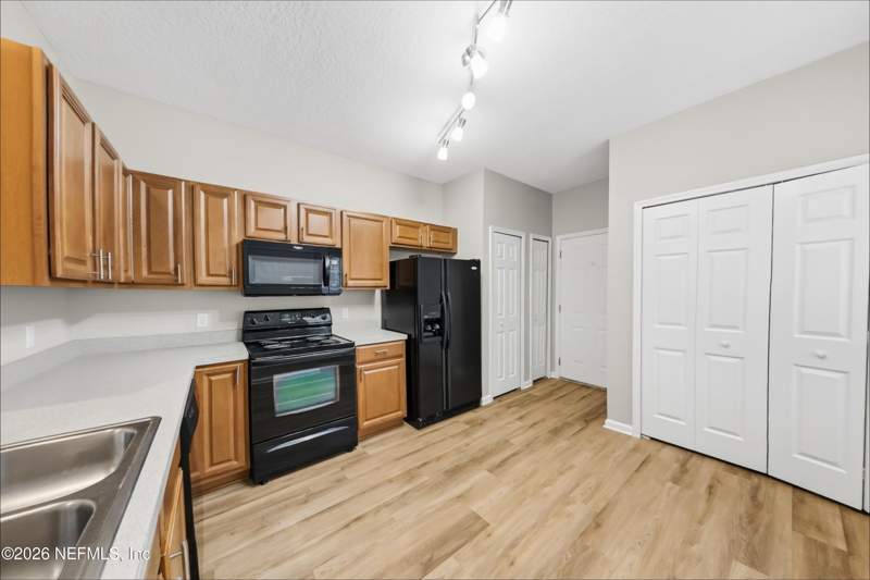2 bedroom Single Family Residence at 7790 Melvin Road, Timothys Landing, Jacksonville — photo 4