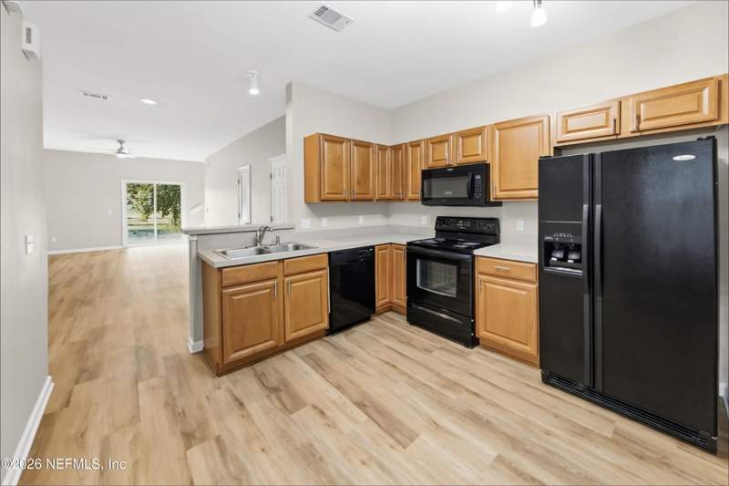 2 bedroom Single Family Residence at 7790 Melvin Road, Timothys Landing, Jacksonville — photo 5