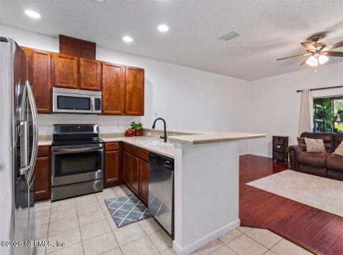 13271 Ocean Mist Drive, Jacksonville FL - photo 8 of 63