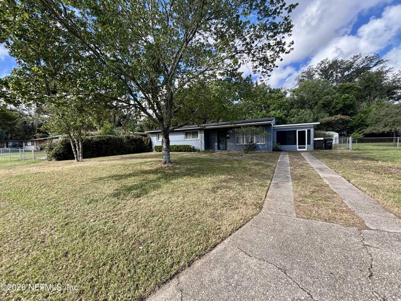 3 bedroom Single Family Residence at 3716 Cambay Place, Cedar Hills, Jacksonville — photo 2