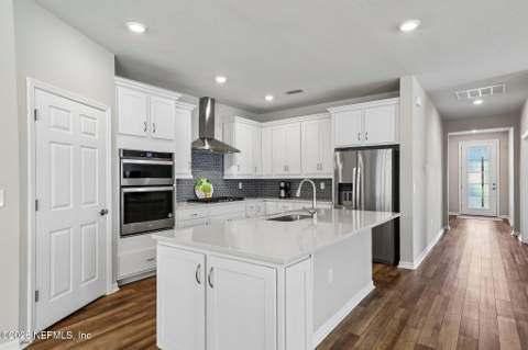 11018 Town View Drive, Jacksonville FL - photo 6 of 42