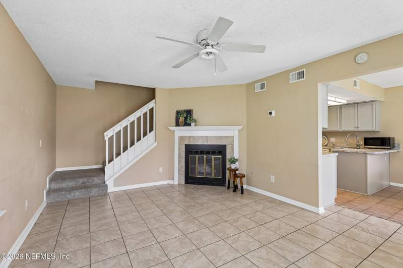 3 bedroom Townhouse at 791 Assisi Lane #1501, Deerfield Lakes Cond, Jacksonville — photo 3