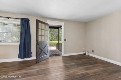 1724 NW 251st Street, Lawtey FL - photo 8 of 39