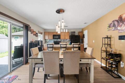 16054 Hutton Lane, Jacksonville FL - photo 6 of 20