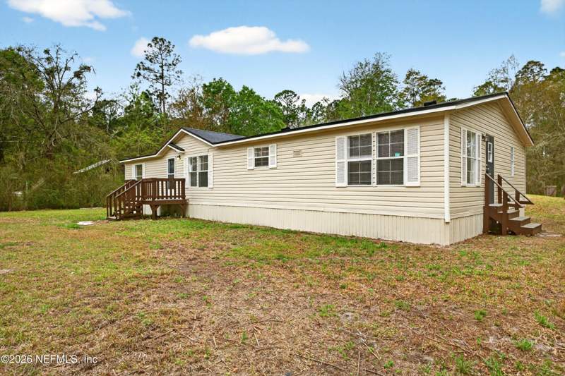 3 bedroom Manufactured Home at 2210 Hibiscus Avenue, Jacksonville South, Middleburg — photo 3