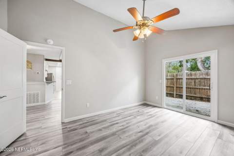 2492 Whispering Woods Boulevard #2, Jacksonville FL - photo 21 of 29